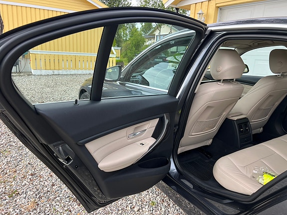 BMW 320d 7 of 20