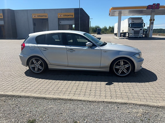 BMW 118d 3 of 14