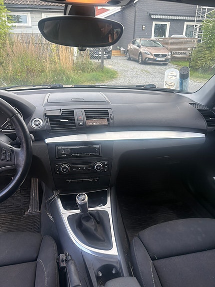 BMW 118d 12 of 14