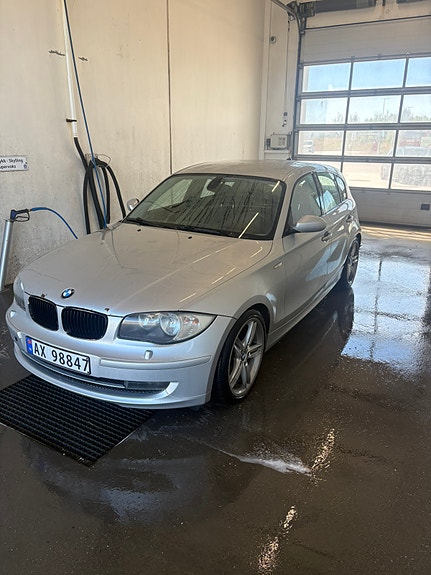 BMW 118d 8 of 14