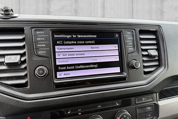 Volkswagen Crafter 17 of 23