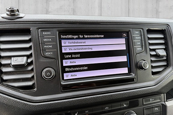 Volkswagen Crafter 16 of 23