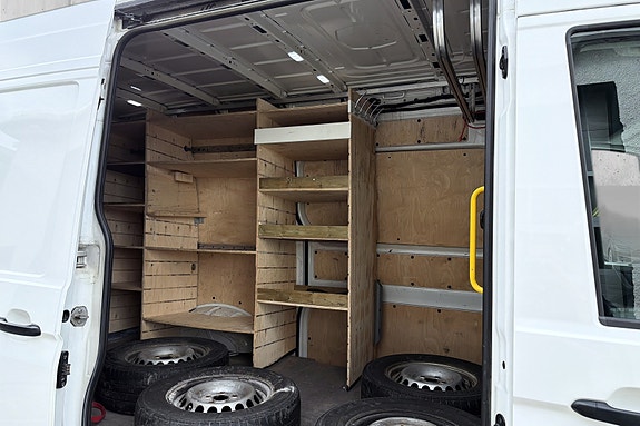 Volkswagen Crafter 23 of 23
