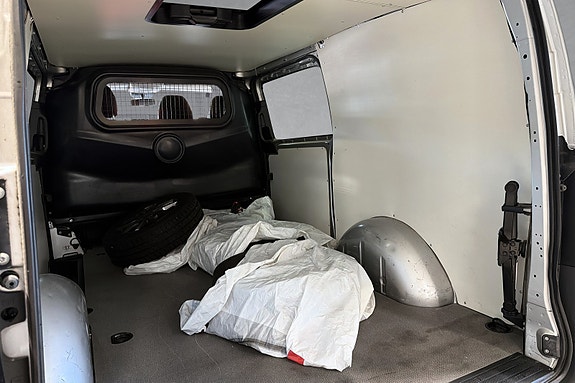 Mercedes-Benz Vito 12 of 30