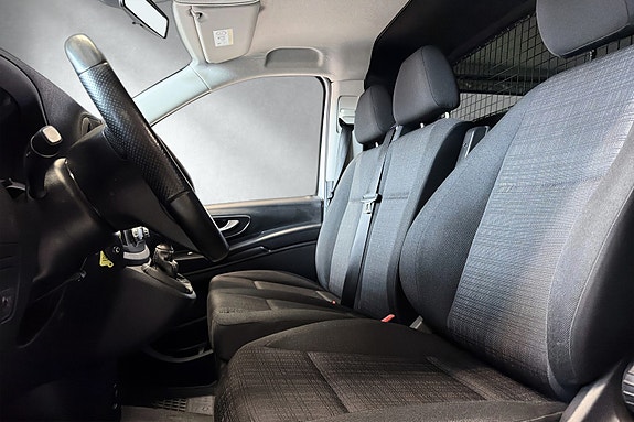 Mercedes-Benz Vito 25 of 30