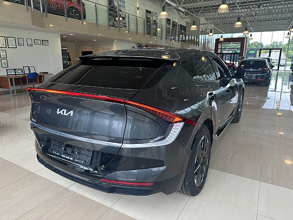 Kia EV6 12 of 30