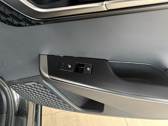 Kia EV6 8 of 30