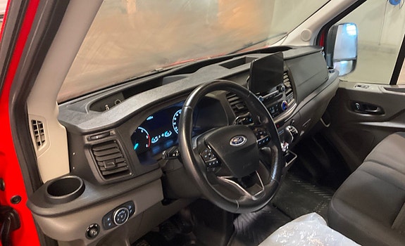 Ford Transit 8 of 13