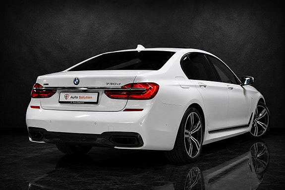 BMW 7-Serie 2 of 5