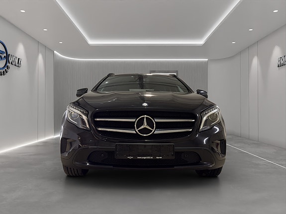 Mercedes-Benz GLA220 d 4 of 5