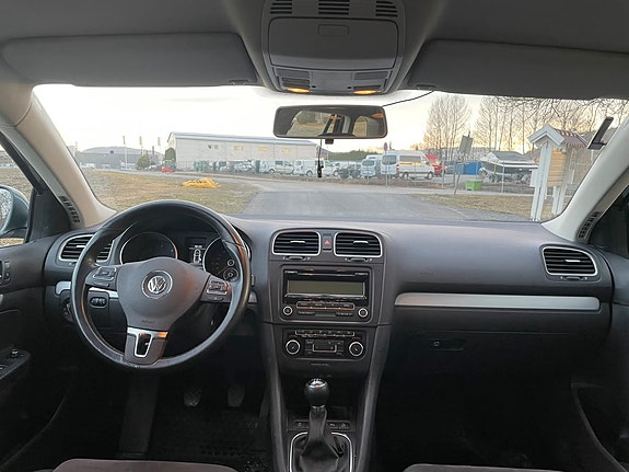 Volkswagen Golf VI 7 of 16