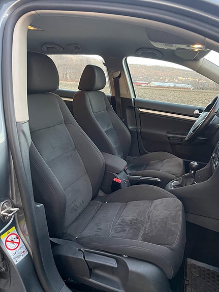 Volkswagen Golf VI 8 of 16