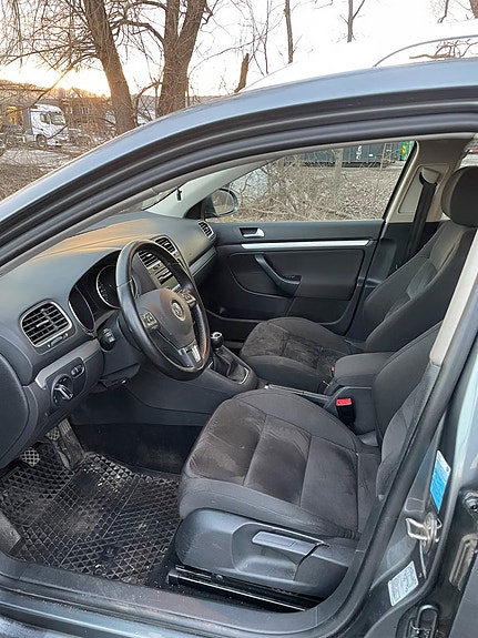 Volkswagen Golf VI 12 of 16