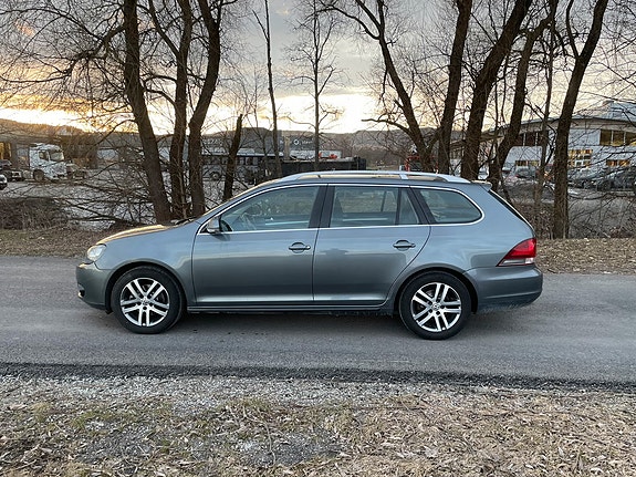 Volkswagen Golf VI 3 of 16