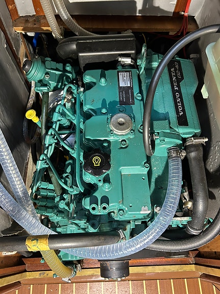 Bavaria 37 AC - Volvo Penta D2-40F (2018) - Ny Profurl, genoa ++ 29 of 30