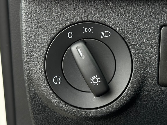 Volkswagen Caddy 18 of 30