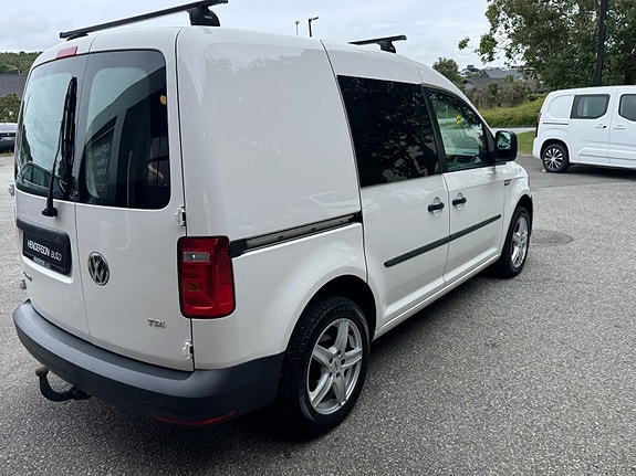 Volkswagen Caddy 6 of 30
