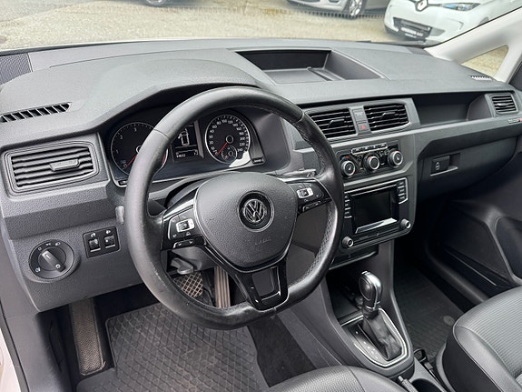 Volkswagen Caddy 10 of 30