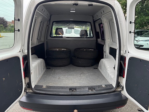 Volkswagen Caddy 19 of 30