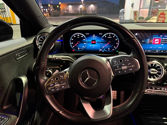 Mercedes-Benz A200 5 of 15