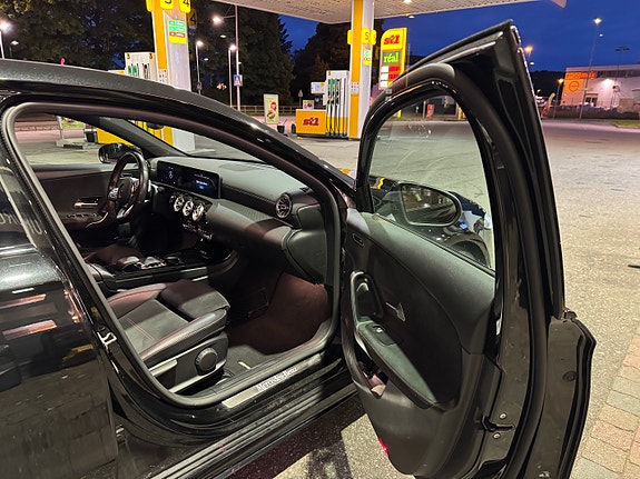 Mercedes-Benz A200 15 of 15