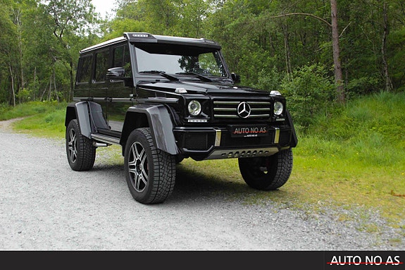 Mercedes-Benz G500 2 of 30