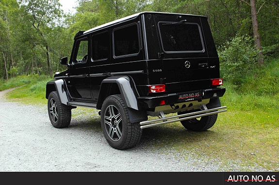 Mercedes-Benz G500 12 of 30