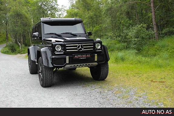 Mercedes-Benz G500 3 of 30