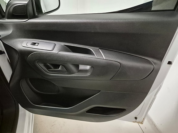 Opel Combo-e 14 of 20