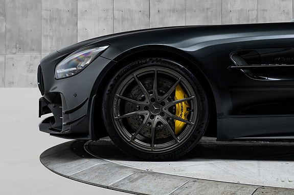 Mercedes-Benz AMG GT R 7 of 30