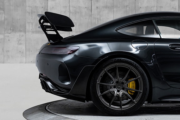 Mercedes-Benz AMG GT R 13 of 30
