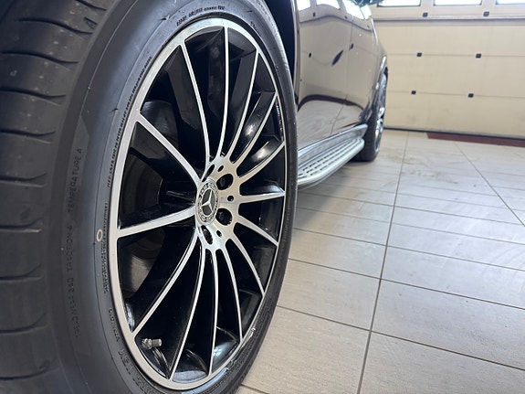 Mercedes-Benz GLE350 de 4 of 5