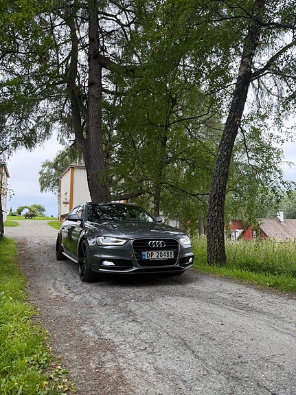 Audi A4 4 of 30