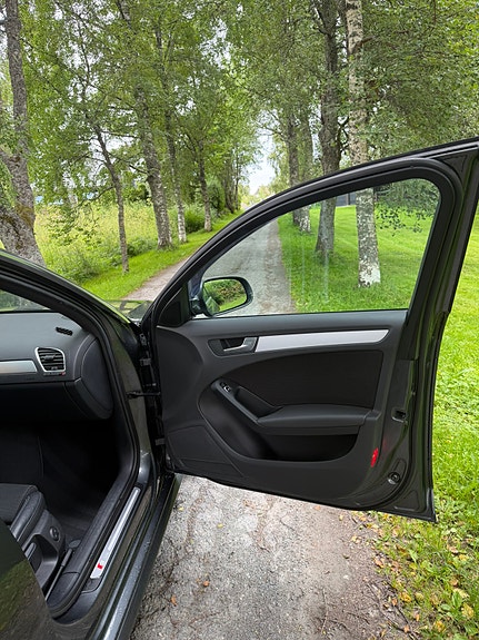 Audi A4 15 of 30