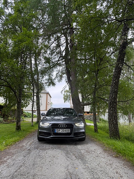 Audi A4 2 of 30