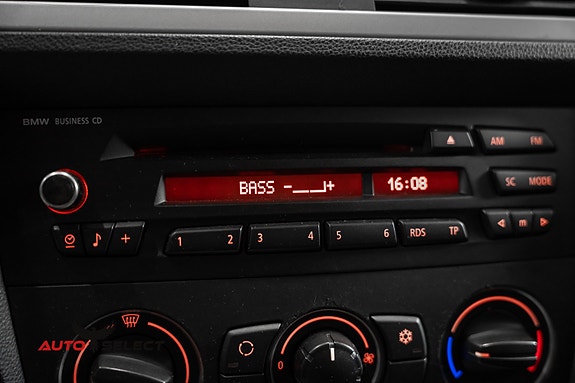 BMW 318i 30 of 30