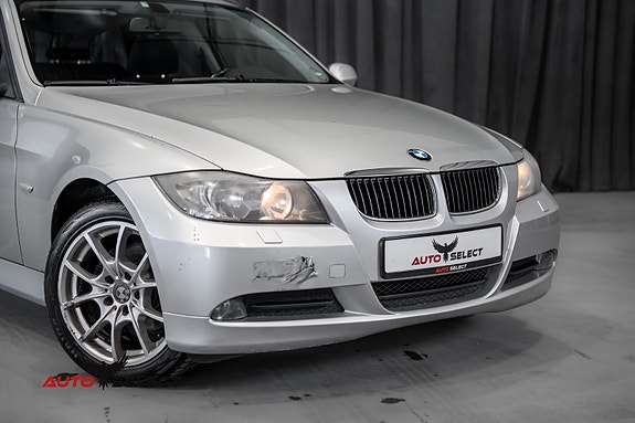 BMW 318i 2 of 30