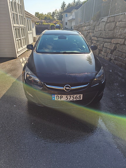 Opel Astra 2 of 10