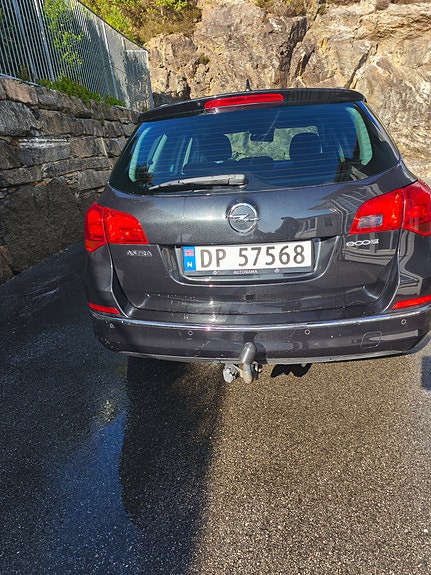 Opel Astra 4 of 10