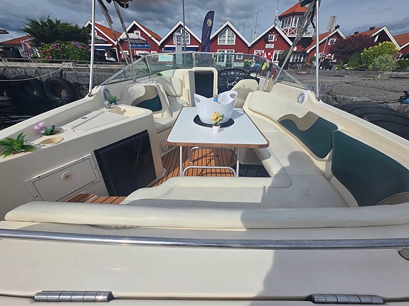 Rinker 272 (31fot?) Captiva m. 2x200hk 5 of 5