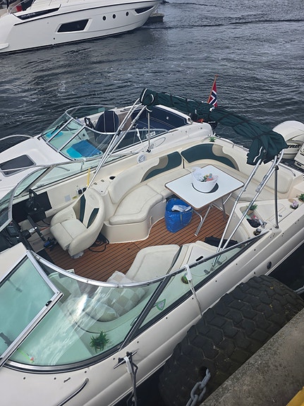 Rinker 272 (31fot?) Captiva m. 2x200hk 3 of 5
