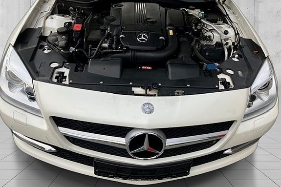 Mercedes-Benz SLK200 13 of 30