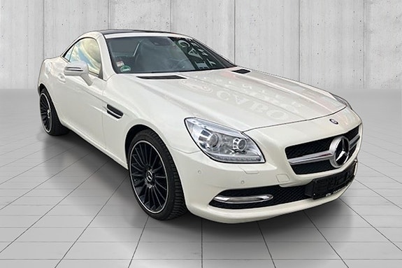 Mercedes-Benz SLK200 3 of 30
