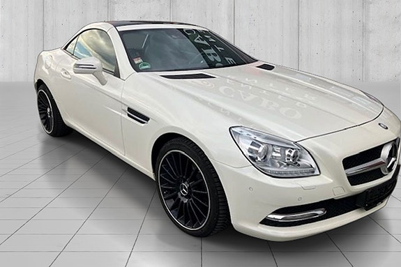 Mercedes-Benz SLK200 5 of 30