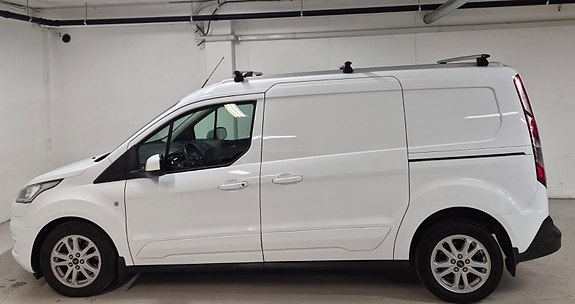 Ford Transit Connect 7 of 18