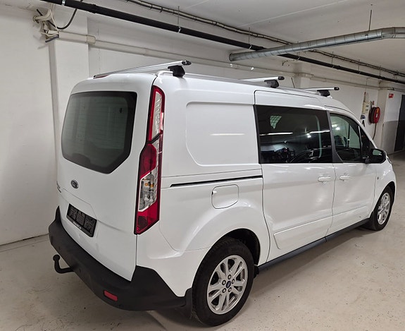 Ford Transit Connect 6 of 18