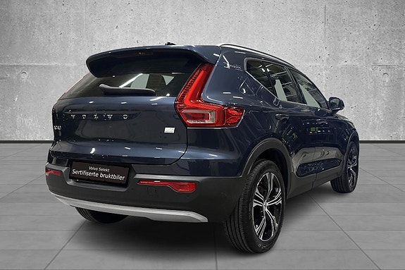 Volvo XC40 5 of 30