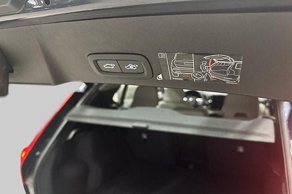 Volvo XC40 30 of 30
