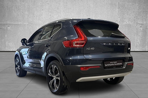 Volvo XC40 7 of 30