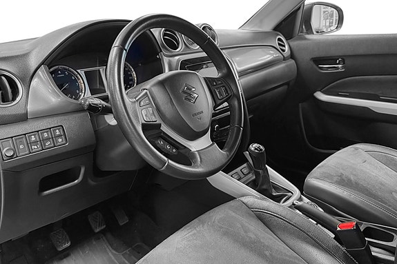 Suzuki Vitara 15 of 30